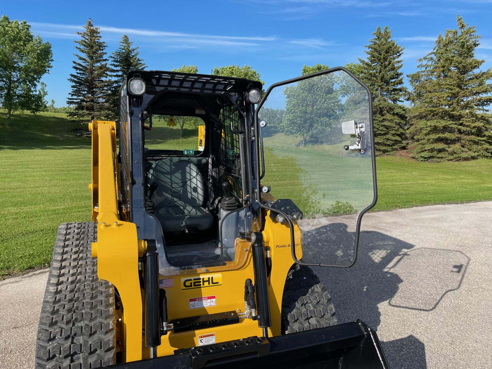 GEHL R / RT Skid Steer Door